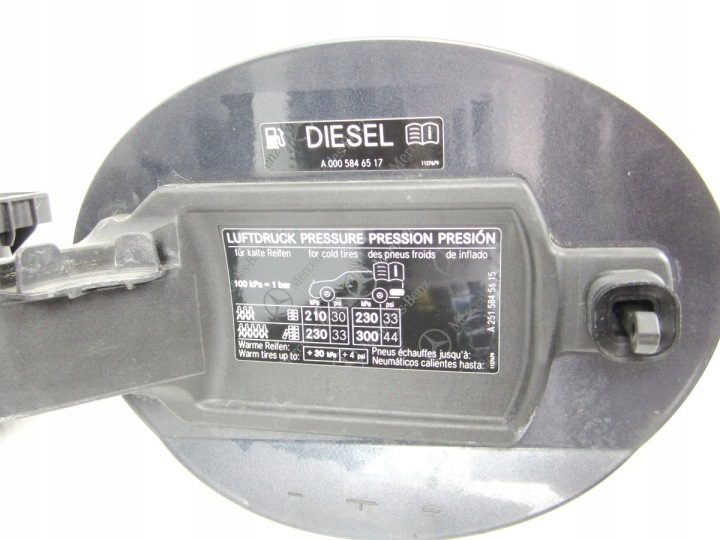 Лючок горловины бензобака Mercedes W251 R-класс 755, фото 4