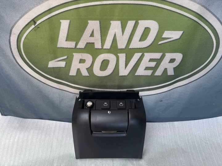 Range Rover Sport L494 Гнездо прикуривателя заднее JK62-04569-A, фото 1