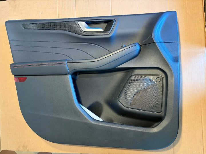 ОБШИВКА ЛЕВАЯ ПЕРЕДНЯЯ FORD KUGA MK3 ST-LINE РЕСТАЙЛИНГ, фото 1