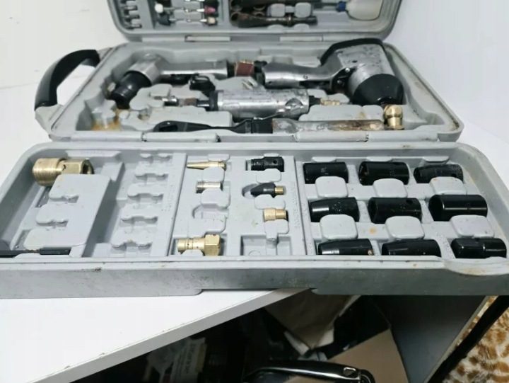 Комплект инструментов пневматических в кейсе 41x28 см, фото 4