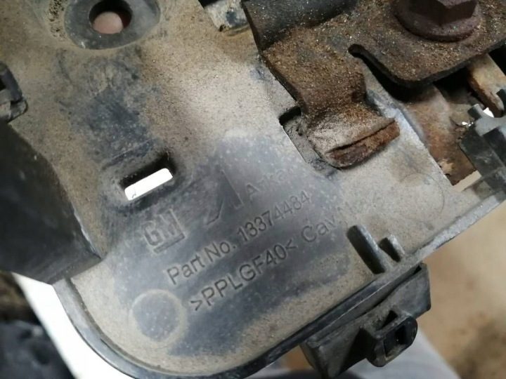 Opel Adam основание кожух аккумулятора 13374484, фото 3
