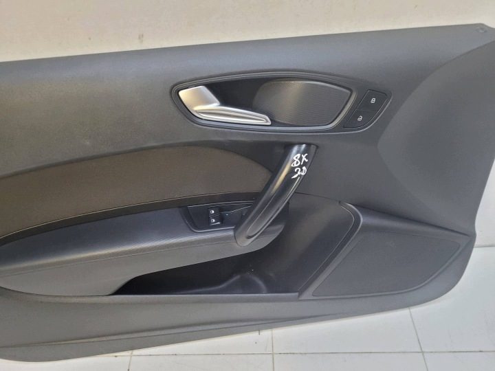 AUDI A1 8X ОБШИВКА ДВЕРИ ЛЕВАЯ ПЕРЕДНЯЯ ВЕРСИЯ 3 ДВ. 10 г.- ЕВРОПА, фото 2