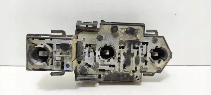 Контакты заднего фонаря VW PASSAT B3/B4 (3A2, 35I) 3A5945257 1.9L дизель 66 кВт, фото 1