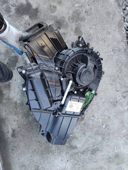 ОТОПИТЕЛЬ ЗАДНИЙ В СБОРЕ VOLKSWAGEN T6 7E0819004E, фото 7
