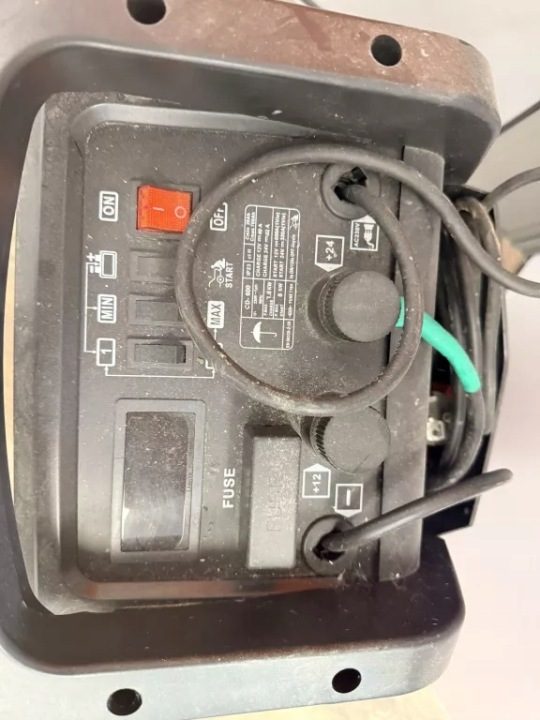 Зарядное устройство с функцией пуска Black 600 А 12V/24V, фото 2