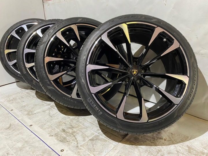 Колеса литые диски Lamborghini Urus R23 325/30R23 285/35R23, фото 1