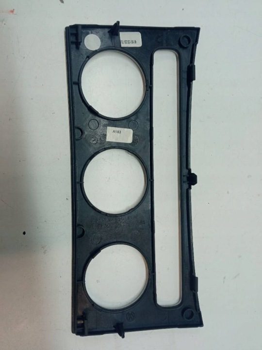 ПЕПЕЛЬНИЦА РАМКА ПАНЕЛИ ОБДУВА АЛЮМИНИЙ КОМПЛ. 3C0863284 VW Passat VI B6, фото 3