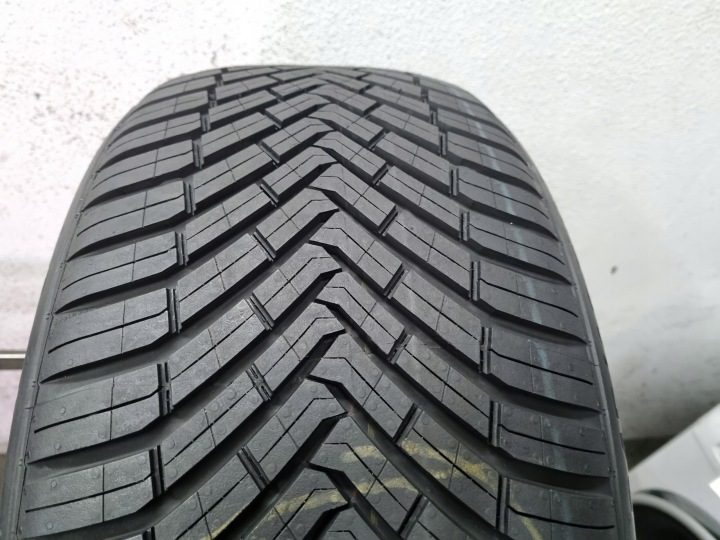 Шина всесезонная Continental AllSeasonContact 245/40R18 97 Y сцепление на снегу (3PMSF), защита диска, усилитель (XL), фото 2