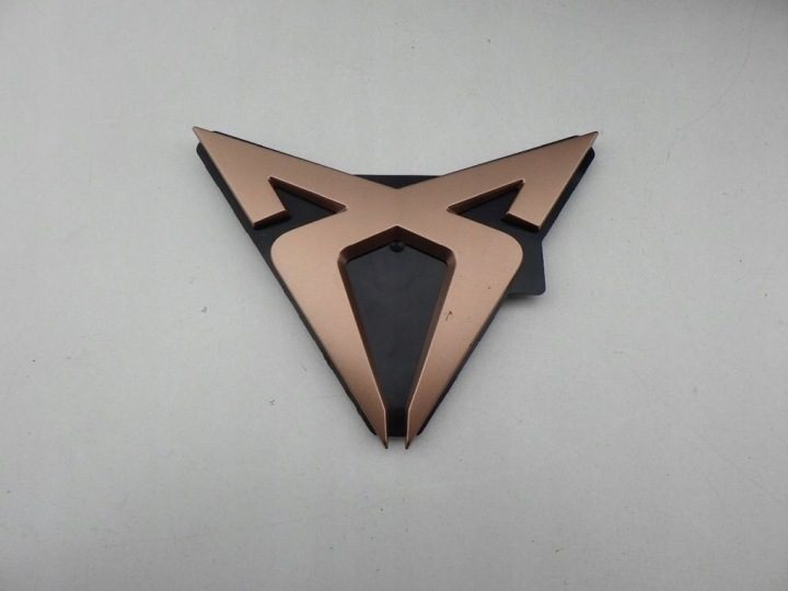 CUPRA TERRAMAR ЛОГОТИП ЗНАЧОК ЭМБЛЕМА ПЕРЕДНЯЯ 578853605, фото 1