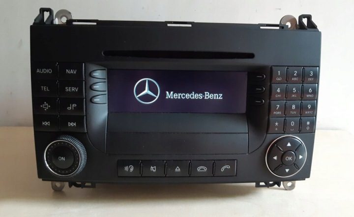 Магнитола CD Mercedes A-класс W169 B-класс W245 Sprinter W906 в хорошем состоянии, фото 1