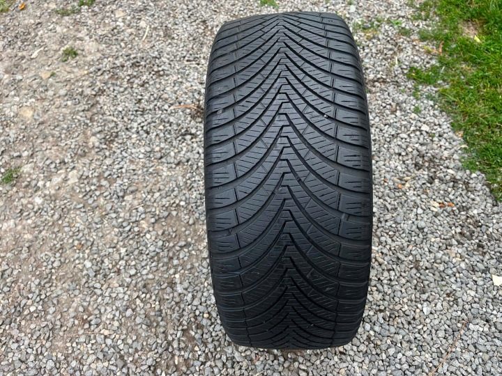 Шина всесезонная Kumho Solus 4S HA32 225/45R17 94 Вт сцепление на снегу (3PMSF), фото 1
