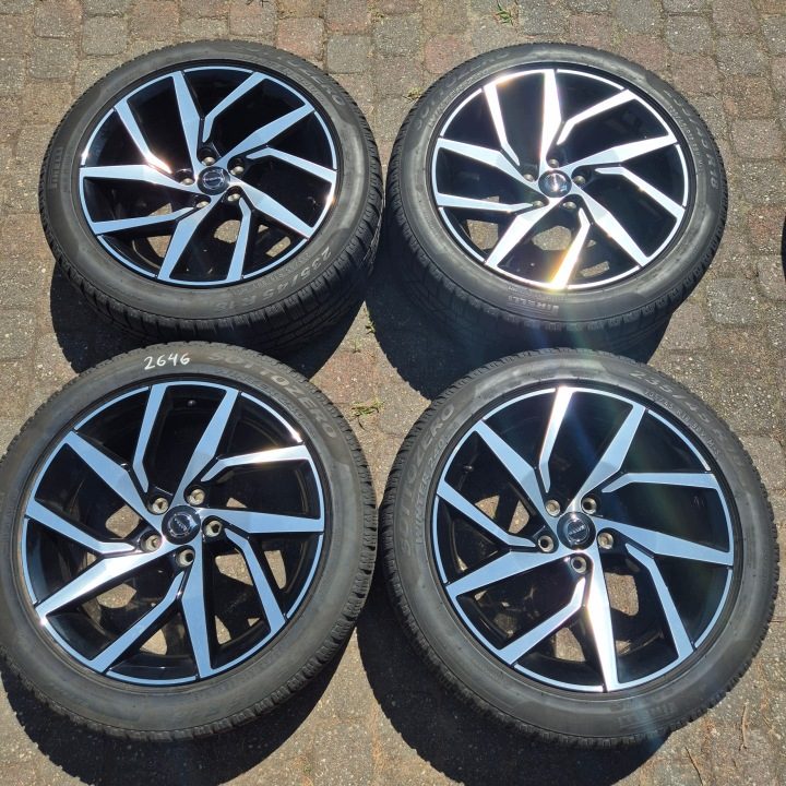 КОЛЕСА ЗИМА ОРИГИНАЛ VOLVO V60 S60 V40 CC V70 235/45 R18, фото 1