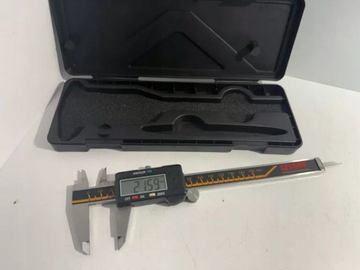 ШТАНГЕНЦИРКУЛЬ МЕТАЛЛИЧЕСКИЙ ЭЛЕКТРОННЫЙ CYFROWA LCD 150 мм, фото 2