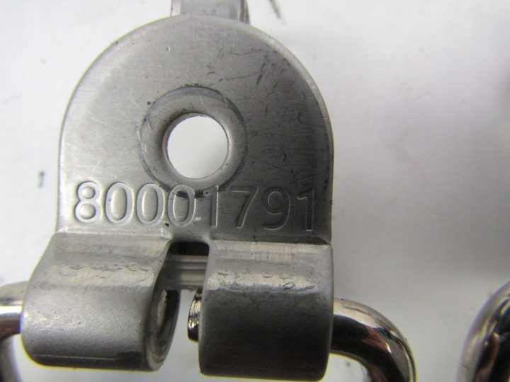 VOLVO EX30 КРОНШТЕЙН КРЕПЕЖНЫЙ BAGAŻ 5D AWD 80001791 2 шт., фото 6