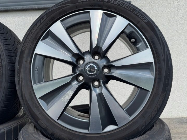 Всесезонные R17 Nissan leaf,pulsar,megane 3,4, датчики Tpms, фото 9
