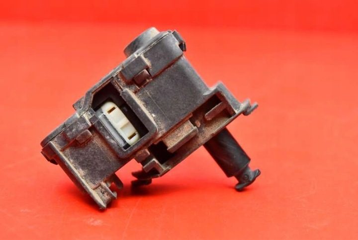 МОТОРЧИК ЛЮЧКА БЕНЗОБАКА 6R0810773D VW POLO 5 В 6R 09-15, фото 5