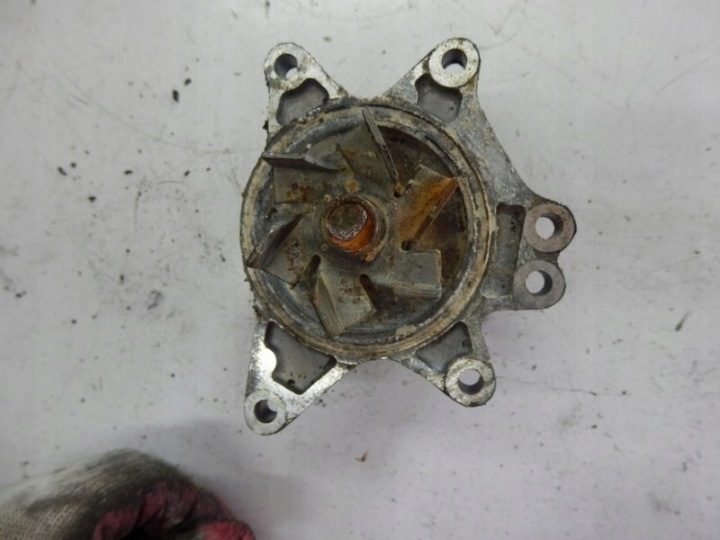 Toyota OE 16100-UB030 Дополнительная помпа, фото 2