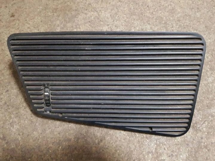 Воздухозаборник консоли BMW 7 (E32) 64221375564 3.5L 1987, фото 4