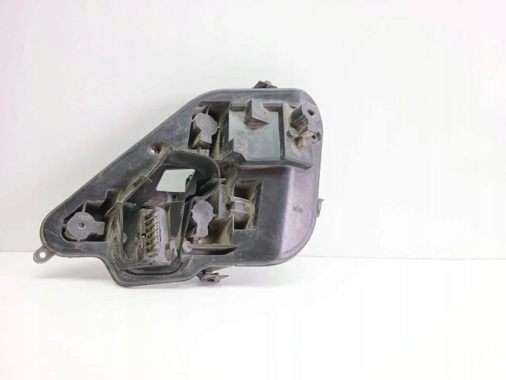 Контакты заднего фонаря OPEL ASTRA J 159727 1.69L дизель 92 кВт 2004, фото 1