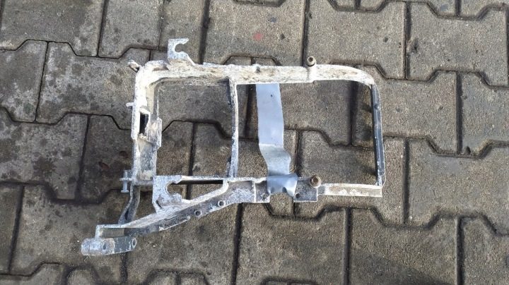 DAF 480 Л.С. EURO 3 КРОНШТЕЙН ЛЕВОЙ LAMY ЛЕВОЙ ФАРЫ 1372801, фото 1