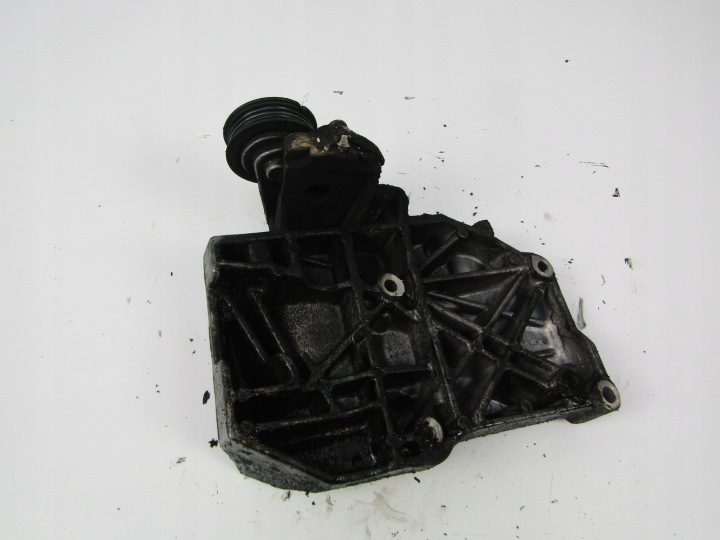 AUDI A4 B6 КРОНШТЕЙН КОМПРЕССОРА 1,9TDI 101 л.с. AVB 00-04 038260885C, фото 1