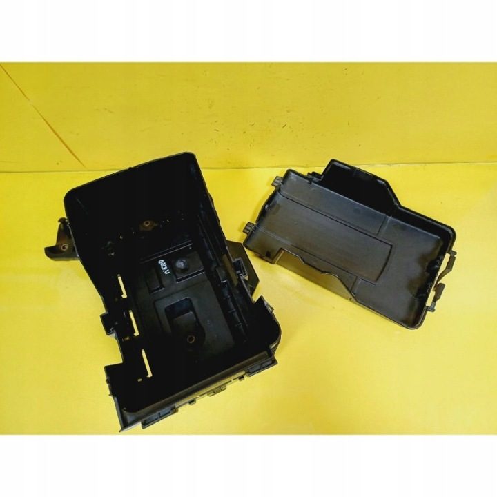 Корпус на аккумулятор в сборе VW Golf V 1K0915336B / 1K0915443C NR4, фото 3