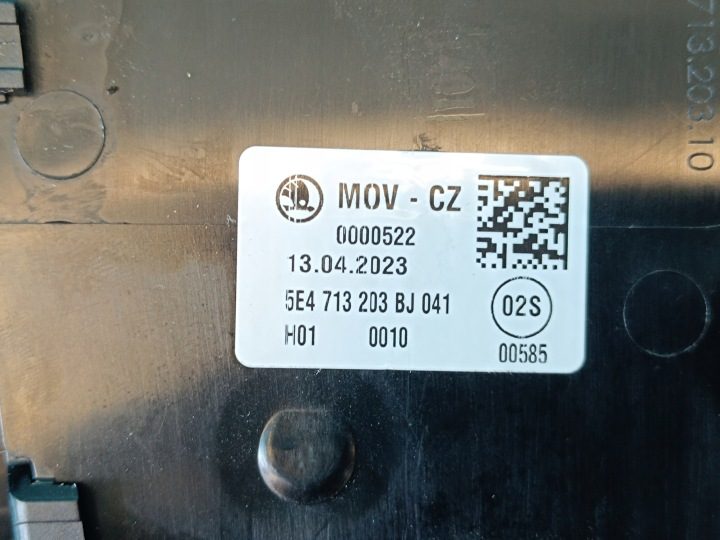 SKODA OCTAVIA IV УНИВЕРСАЛ 2,0TDI 23 г. ПОЛКА РЫЧАГ ПЕРЕКЛЮЧЕНИЯ ПЕРЕДАЧ 5E4713203BJ, фото 12