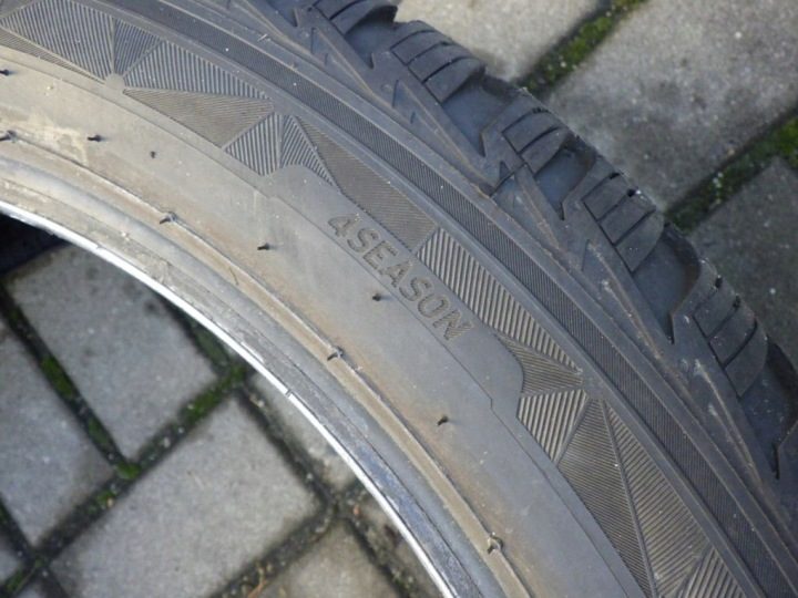 Шина всесезонная Kumho Solus 4S HA32 225/45R19 96 Вт сцепление на снегу (3PMSF), усилитель (XL), фото 5
