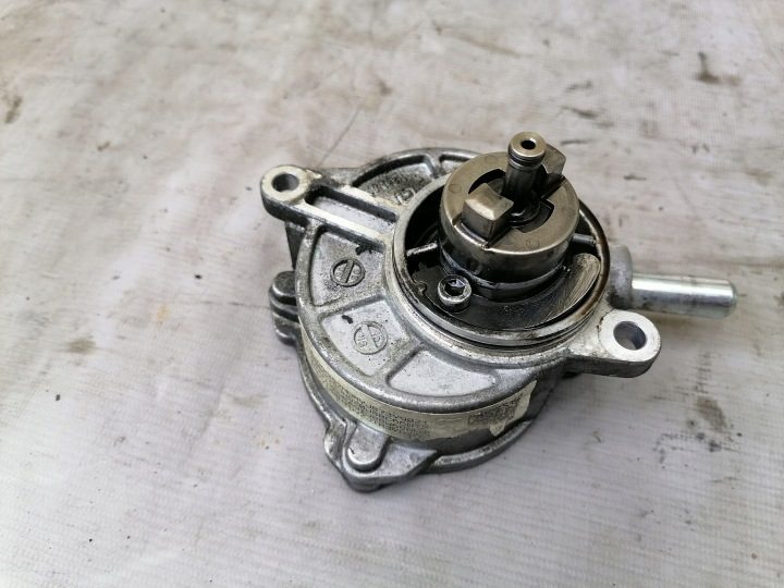 Вакуумный насос Mercedes 2.2cdi 6462300365, фото 1
