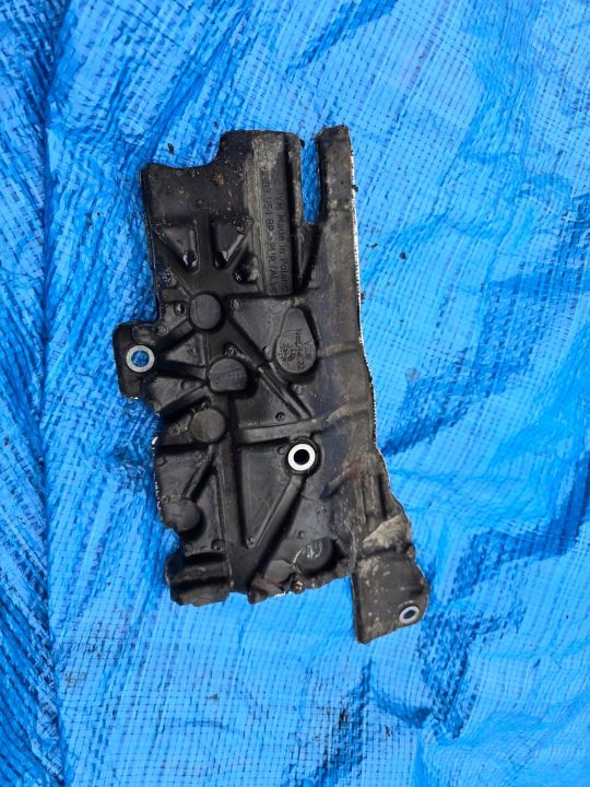 Верхняя защита двигателя VW TOURAN (5T1) 04L103954 2.0L дизель 2018, фото 2