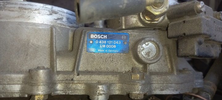 ( P 4 Mercedes W124 W201 190 2.0 2.3 форсунка распределителя топлива K-JET компл., фото 2