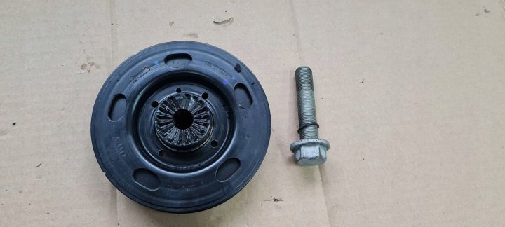 Q5 80A ШКИВ ВАЛА 2.0 TFSI 06H105243K VW AUDI A4 B9 A5, фото 1
