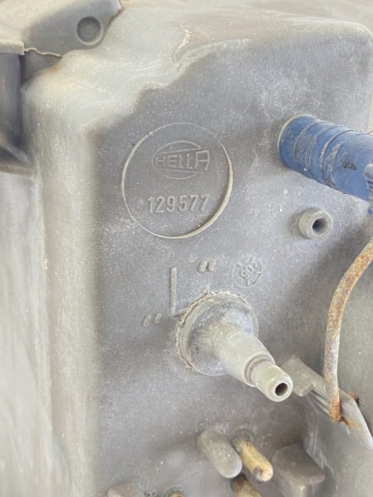 Фара левая передняя Mercedes W124 Hella корпус без Klosza поврежд., фото 9