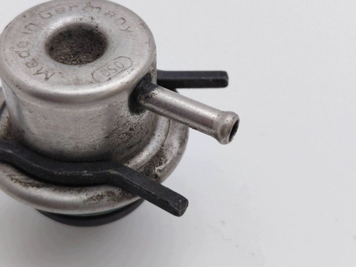 РЕГУЛЯТОР ДАВЛЕНИЯ ТОПЛИВА SKODA OCTAVIA MK1 037133035C / 0280160557 NR231, фото 3