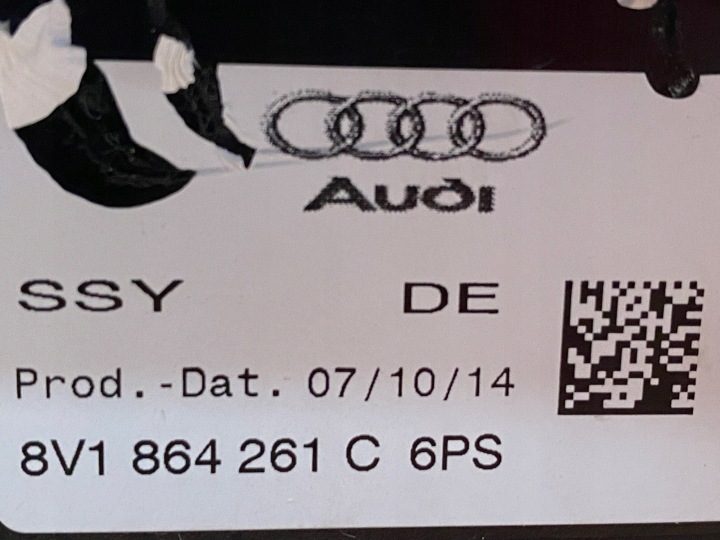Audi A3 8V центральный тоннель 8V1864261C, фото 3
