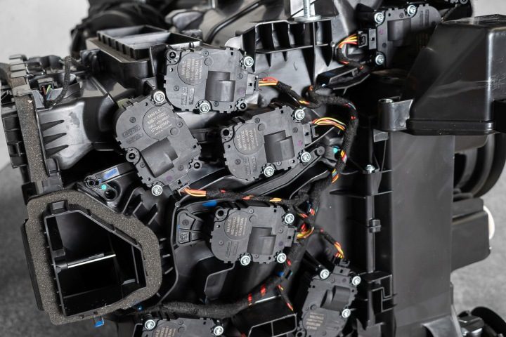 BMW 2 G42 G20 4 G22 G26 X3 G01 X4 G02 ОТОПИТЕЛЬ ВЕНТИЛЯТОР КОНДИЦИОНЕР 9382874, фото 7
