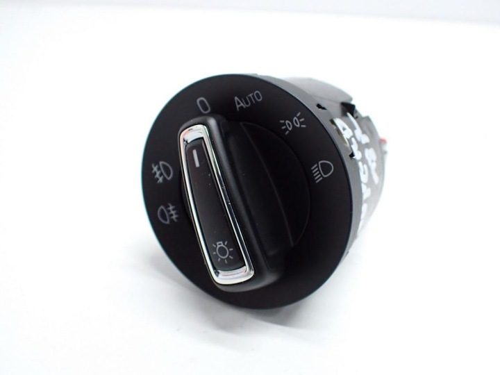ПАНЕЛЬ ВЫКЛЮЧАТЕЛЬ СВЕТА ЕВРОПА 3V0941431 SKODA SUPERB III 3V 18 г., фото 1