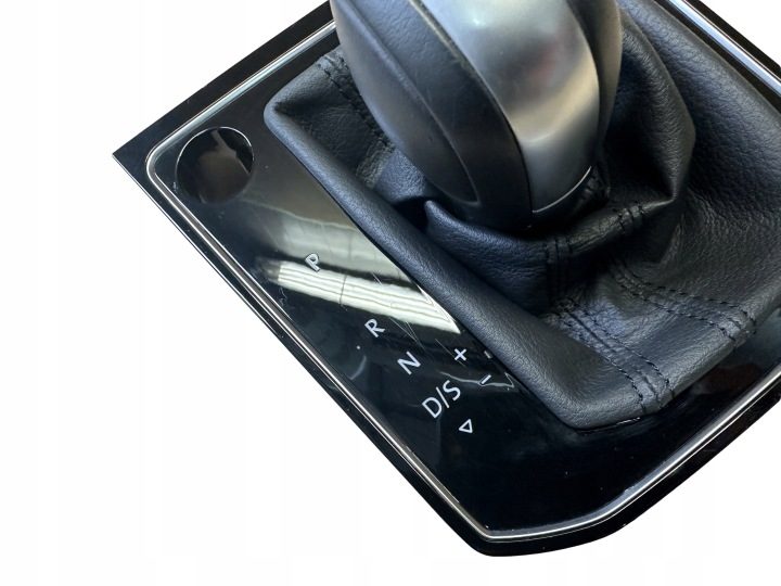 VW TOURAN 5T РУЧКА ЧЕХОЛ 5TB713203A, фото 2
