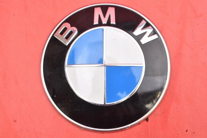 ЗНАЧОК ЭМБЛЕМА БАМПЕРА ПЕРЕДНЯЯ 7057794 BMW F10 F11 09-13, фото 1