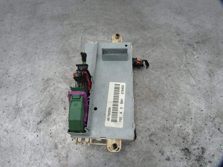Fiat Stilo 1.6 16V 03 г. блок предохранителей 46750594, фото 6