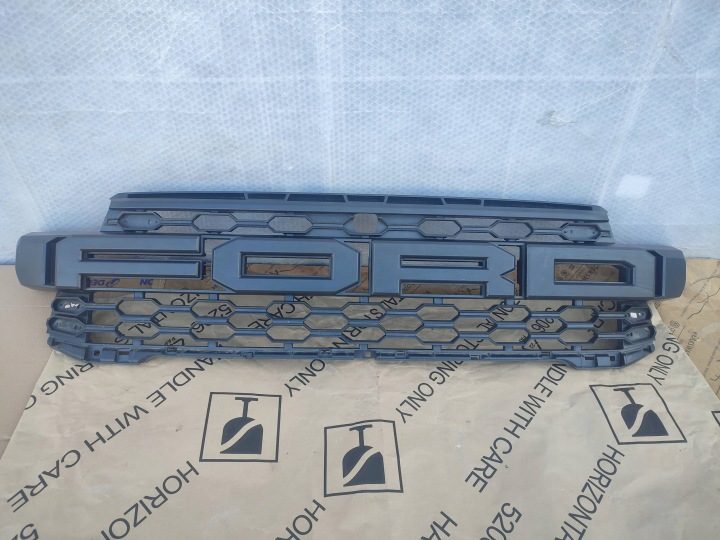 РЕШЕТКА РАДИАТОРА БАМПЕРА Ford Ranger IV RAPTOR 2023 N1WB-8350-F N1WB-8350-G, фото 1