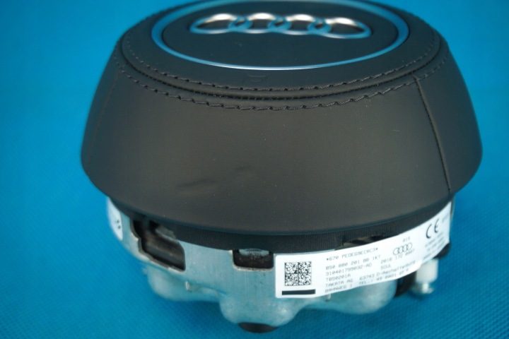 Подушка безопасности водителя Audi TT RS 8S 8S0880201BB, фото 5