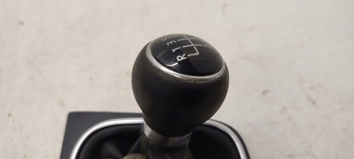 РАМКА РЫЧАГА ПЕРЕКЛЮЧЕНИЯ ПЕРЕДАЧ ЧЕХОЛ VW GOLF VI 1.6 TDI 1K0711113CF, фото 3