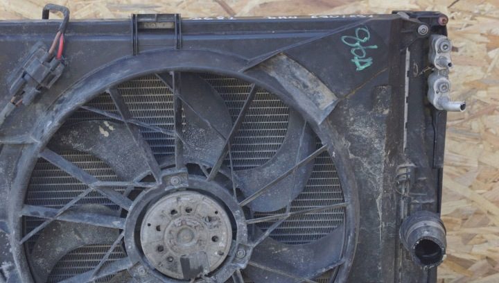 BMW E90 E91 2.0D ВЕНТИЛЯТОР РАДИАТОРЫ (D682), фото 4