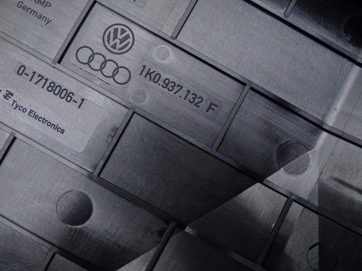 Блок предохранителей VW Passat CC рестайлинг 3C0937125A, фото 11