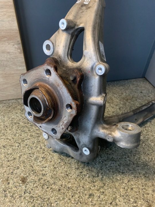 AUDI A4 B9 A5 8W ПОВОРОТНЫЙ КУЛАК ПРАВЫЙ ПЕРЕДНИЙ РЫЧАГ СТУПИЦА 8W0407560, фото 3