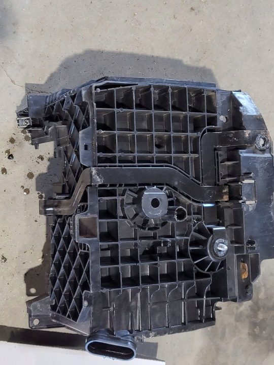 Кожух аккумулятора защита Renault Trafic IV 244465684R новая оригинал, фото 2