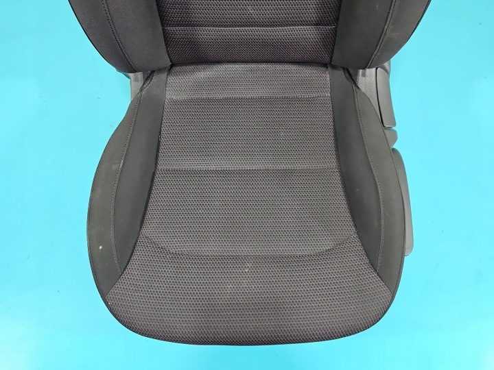 АВТОМОБИЛЬ HYUNDAI ELANTRA VI 15-20 EU, фото 4