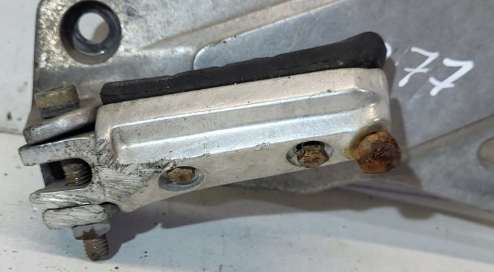 Комплект левый podnóżki 50700-MY5-860 Honda CB 500 PC32 1996-2003r, фото 2