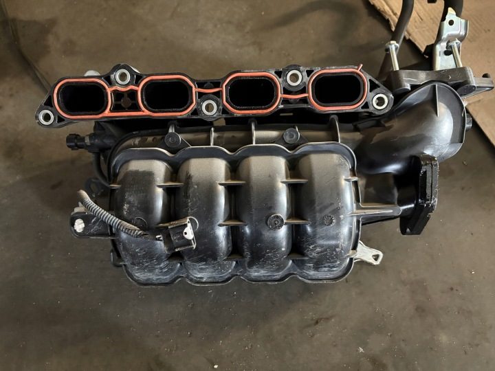 TOYOTA AURIS I ВПУСКНОЙ КОЛЛЕКТОР 1.3, фото 2